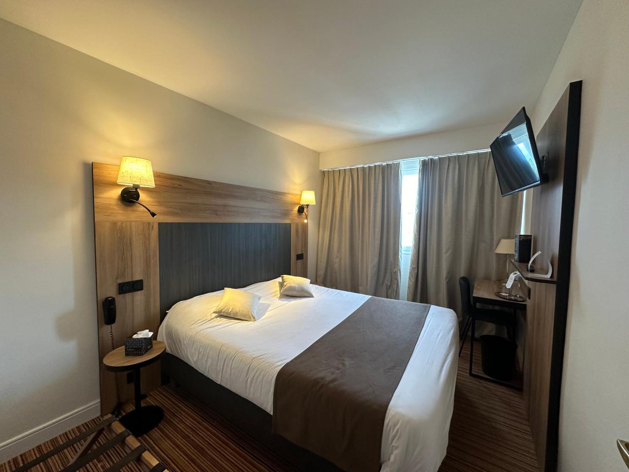 The Originals City, Hotel Napoleon, Ла-Рош-сюр-Йон Экстерьер фото