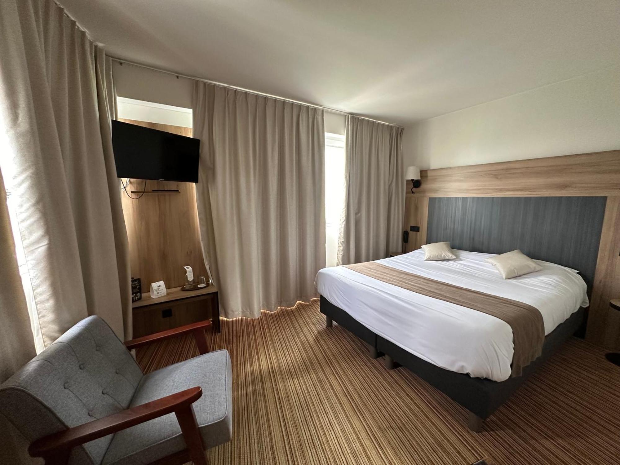 The Originals City, Hotel Napoleon, Ла-Рош-сюр-Йон Экстерьер фото