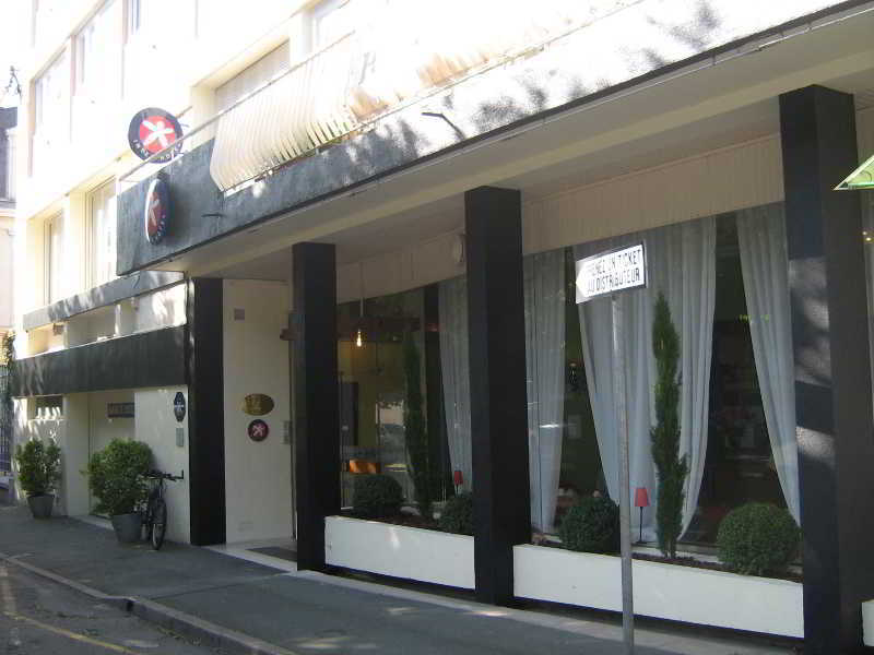 The Originals City, Hotel Napoleon, Ла-Рош-сюр-Йон Экстерьер фото