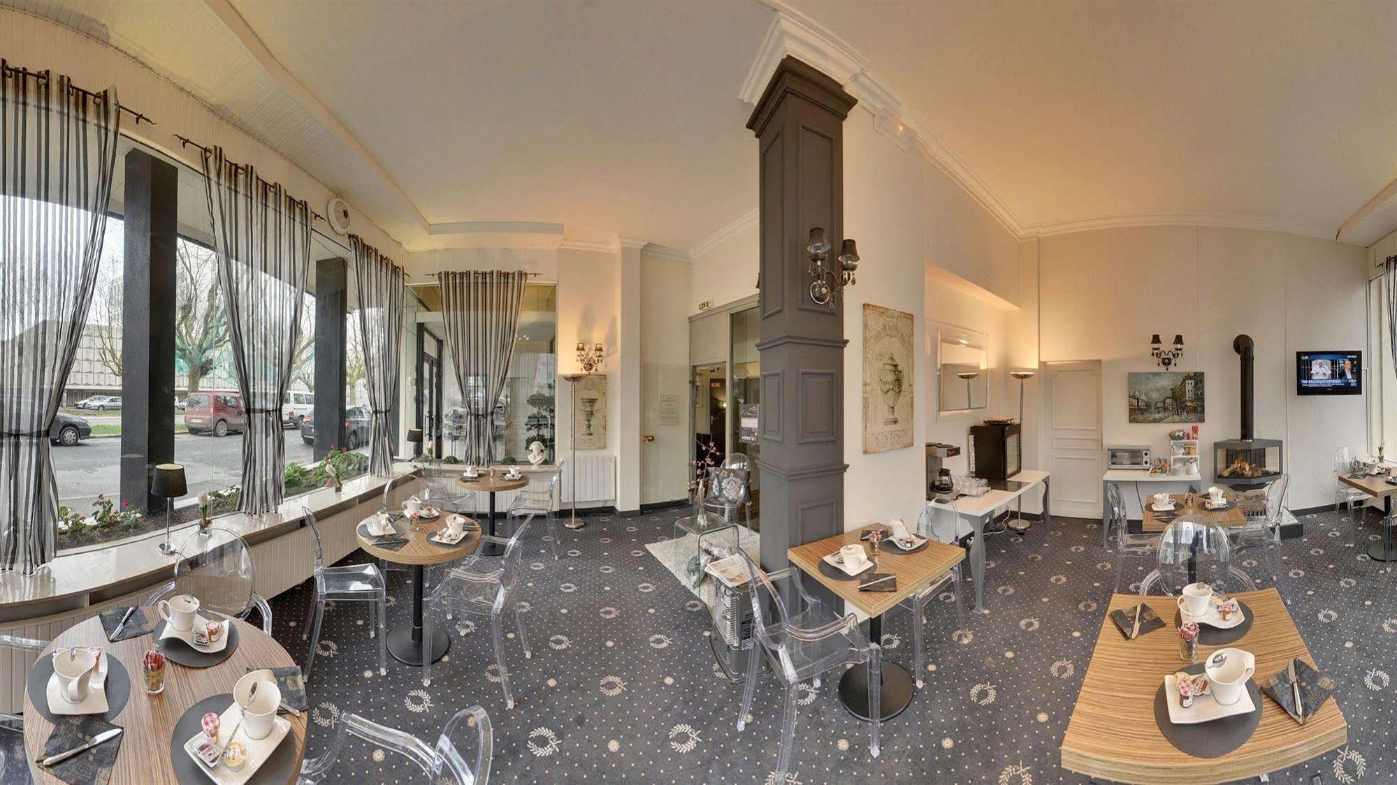 The Originals City, Hotel Napoleon, Ла-Рош-сюр-Йон Экстерьер фото